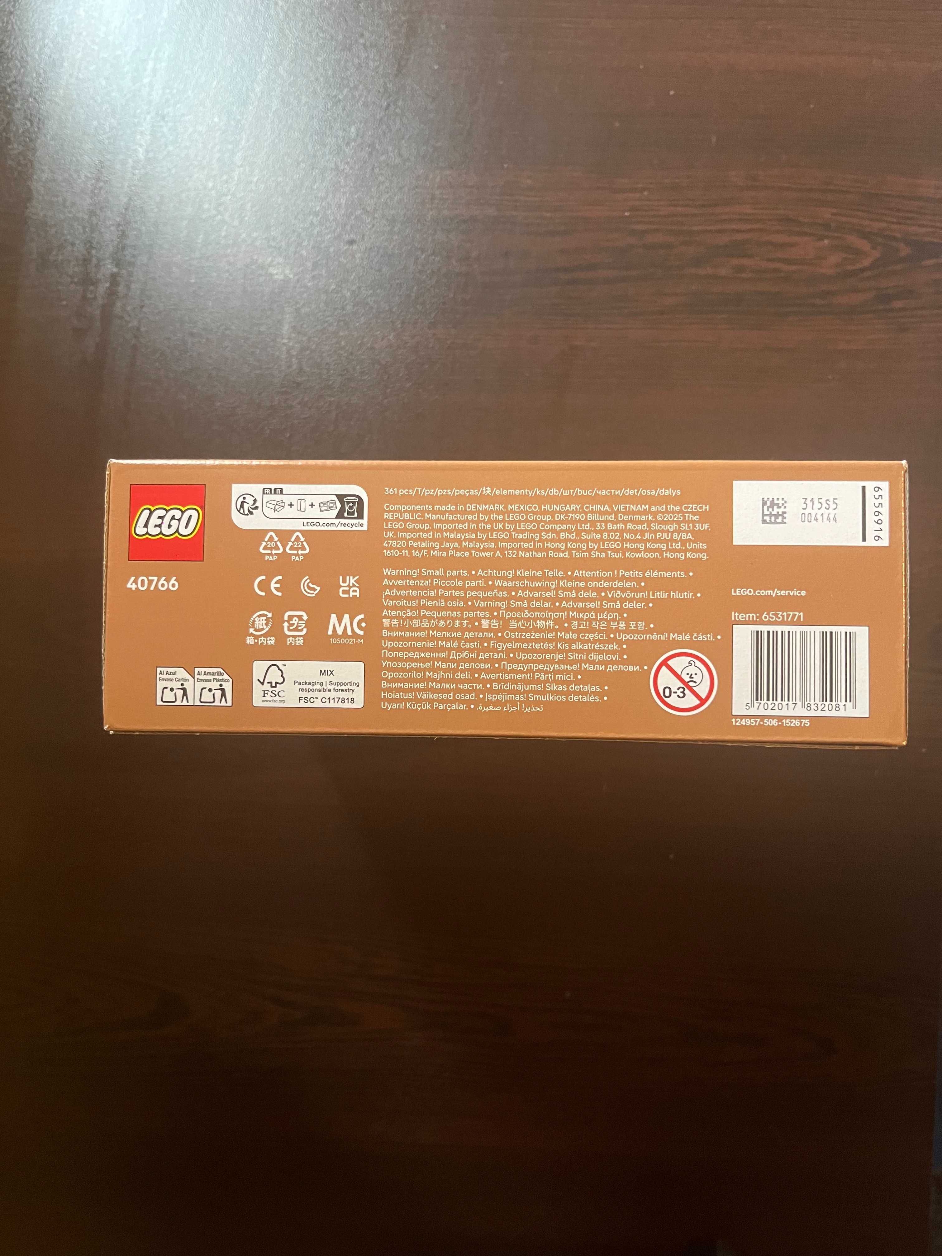 Lego GWP 40766 Tribute to Jane Austen's books