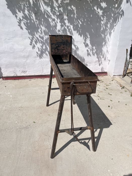 Үлкен мангал сатылады