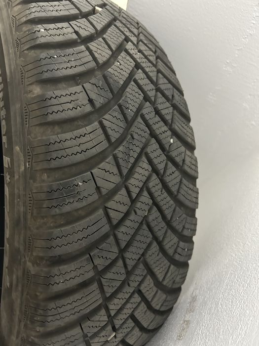 4 anvelope iarna 215/55 R16 93H