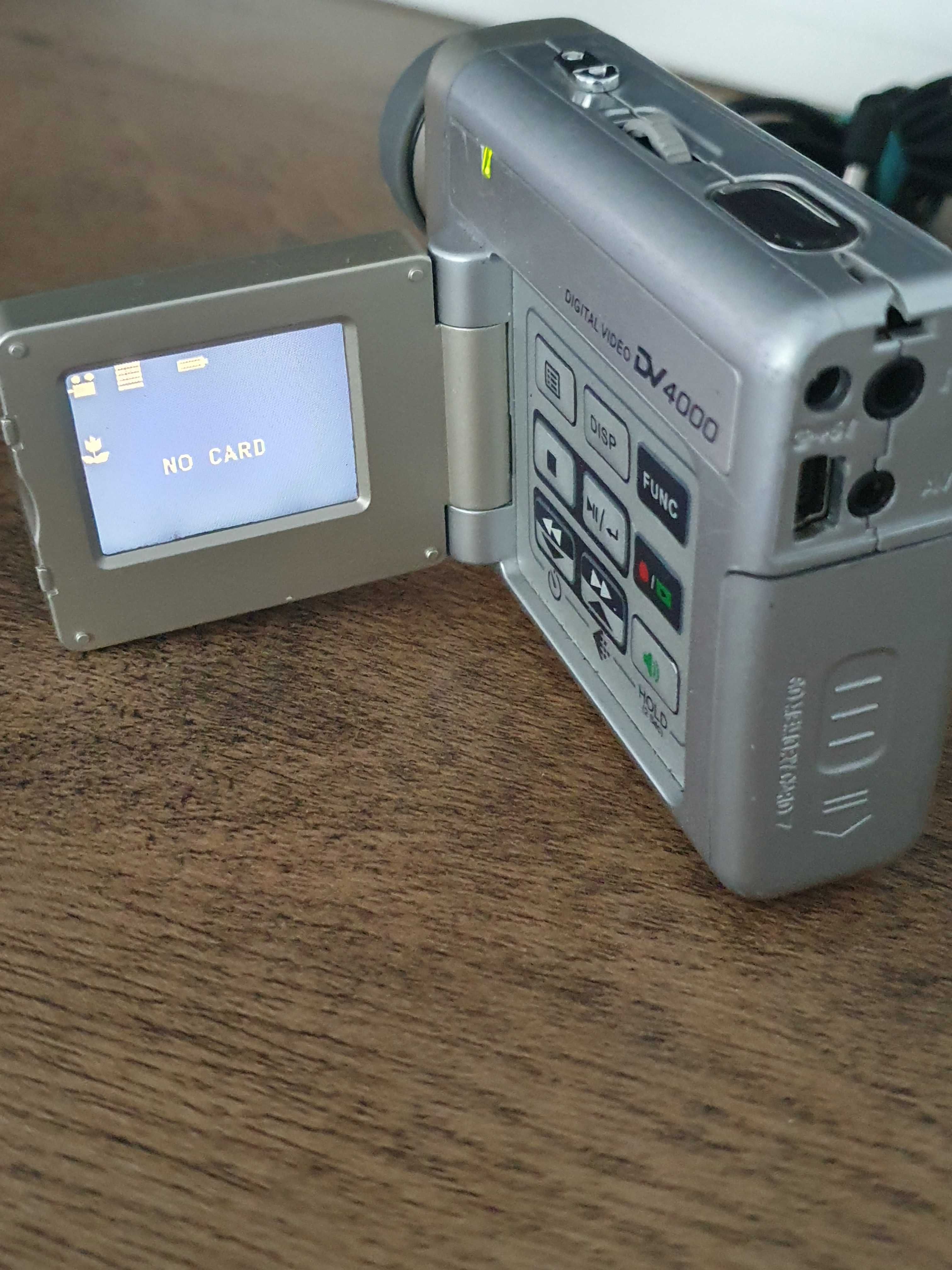 Camera video Mustek DV4000 testată și funcțională. Baterie, încărcător