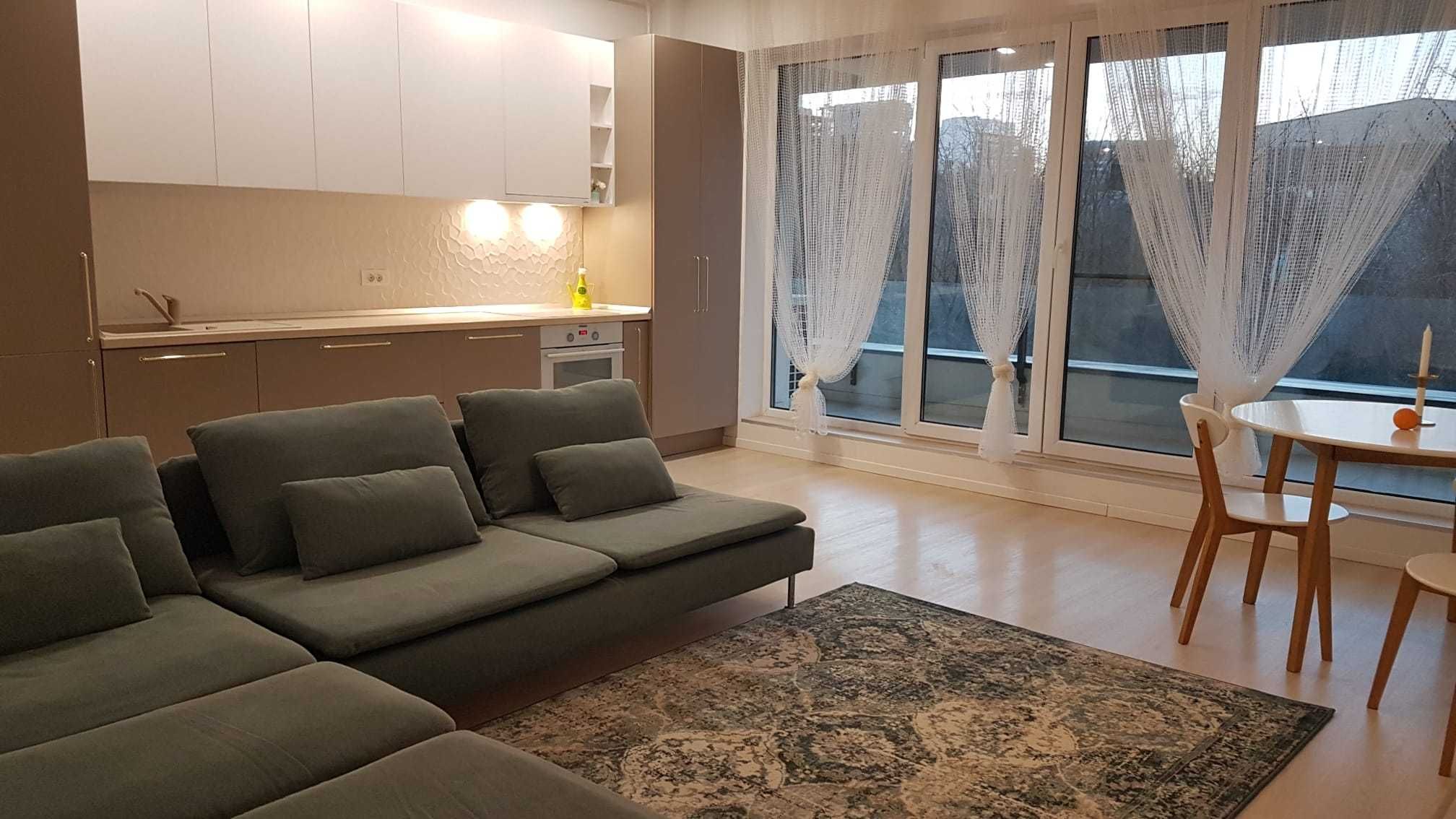 Inchiriez ap. 3 camere de lux, 119 mp, complex Laguna Residence