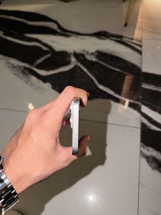 Iphone 16 pro max 256 gb e sim