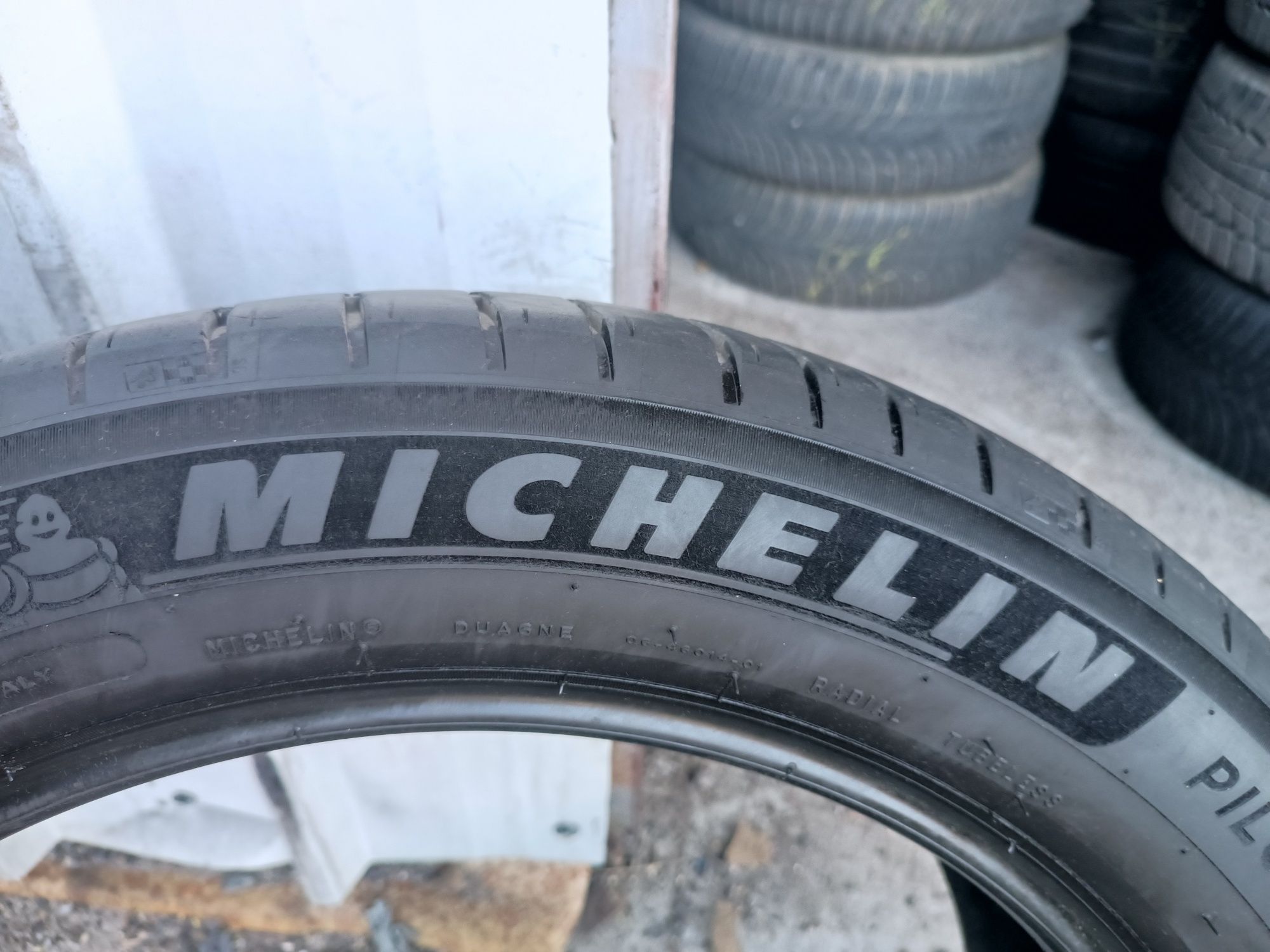 225/55/19 Michelin Дот 0821