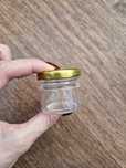 Продам стеклянные банки от 10 мл емкости до 2 литров