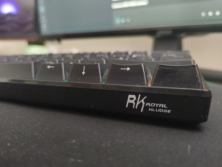 Royal Kludge 61 wireless RGB RK61