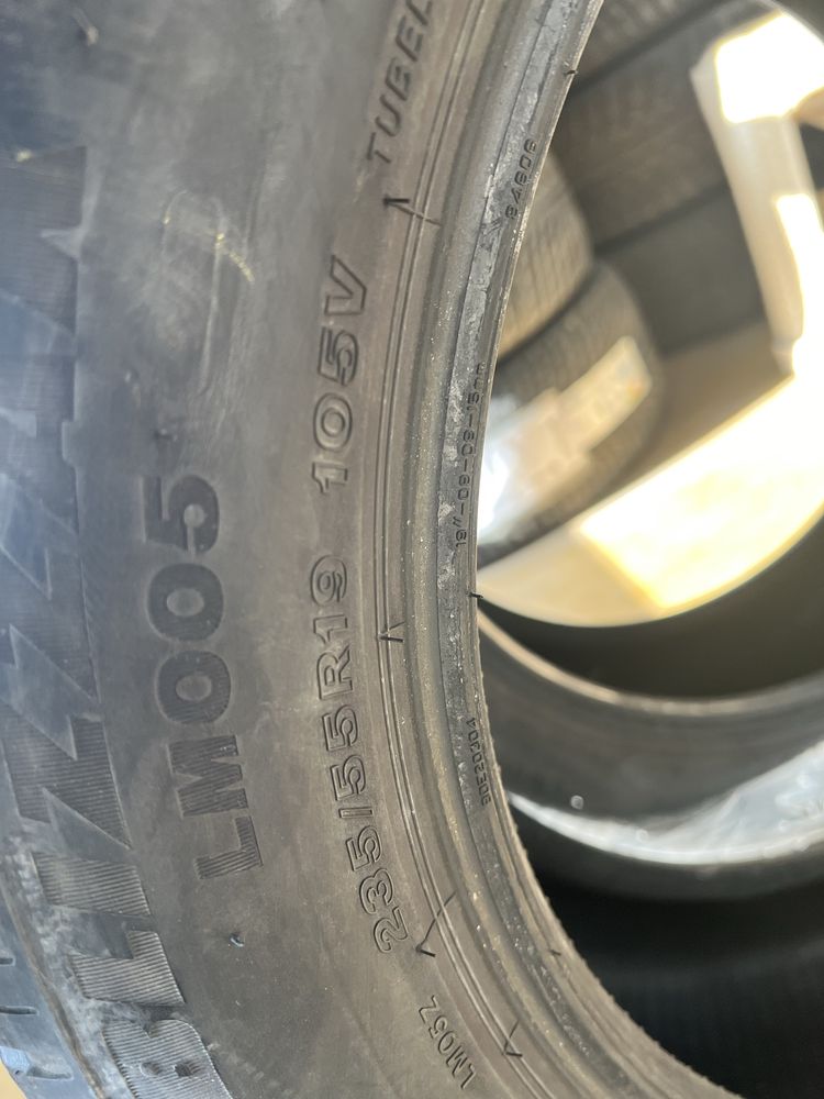 Зимни гуми Bridgestone Blizzak LM005 235/55/19