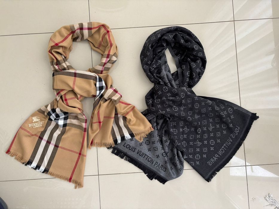 Esarfa  Louis Vuitton - Gucci
