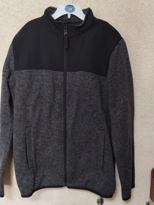 Кофта мужская . Свитер