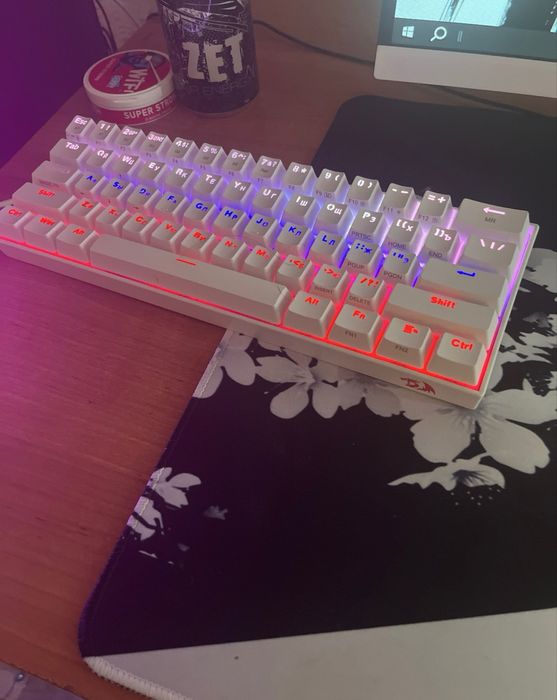 Продаю клавиатуру REDRAGON