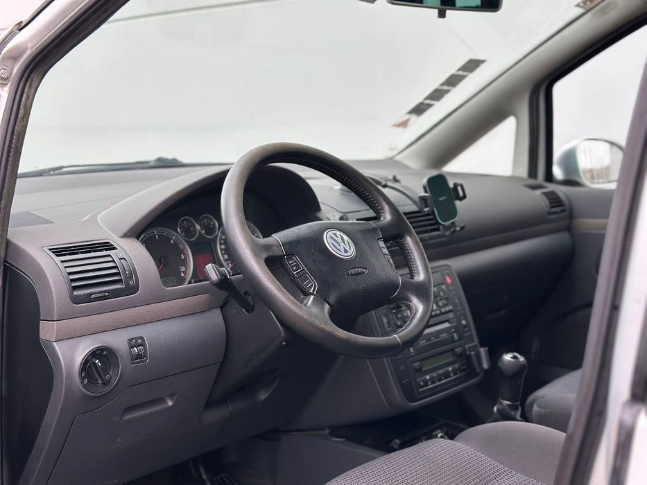 Vw Sharan Higline  1.9 Tdi 131 Cai 6+1 Trepte An 2006 Inpecabil