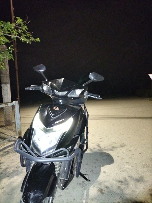 1.Скутер сатылади