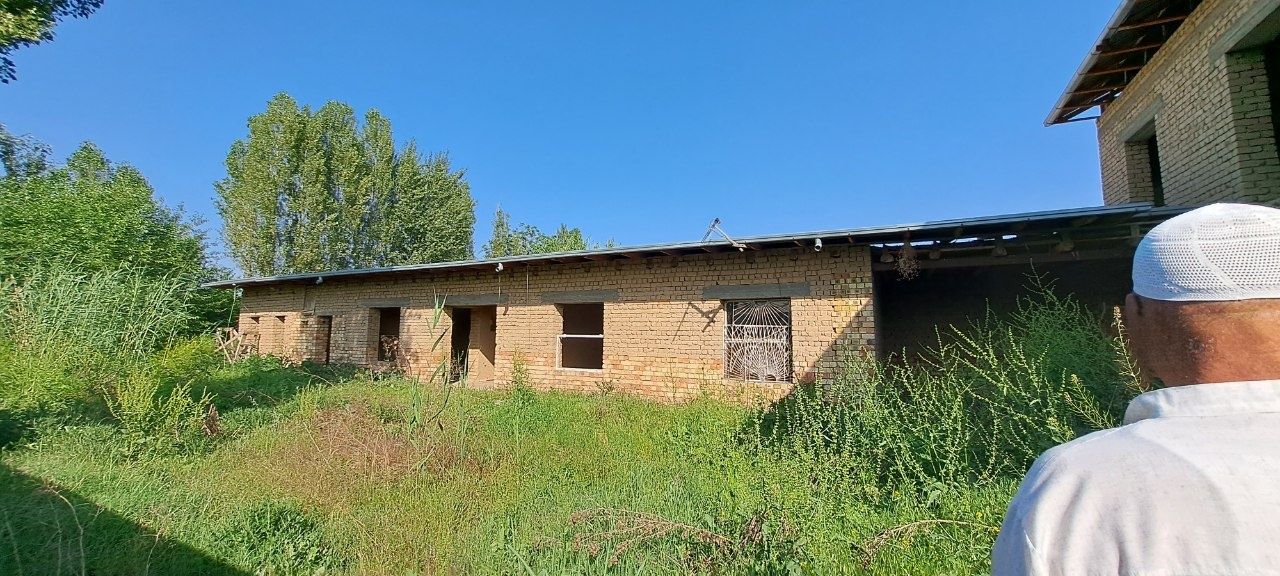 Hovli sotiladi, korobka holatida, 8 sotox, Food cityga yaqin joyda