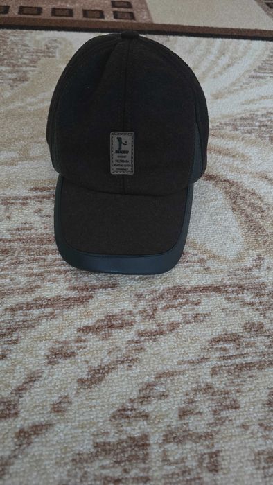 Шапка с  козирка