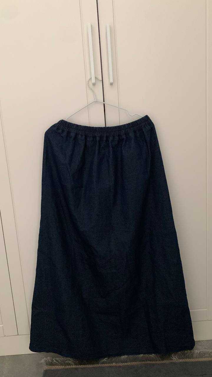 Продам длинную джинсовую юбку (новая )