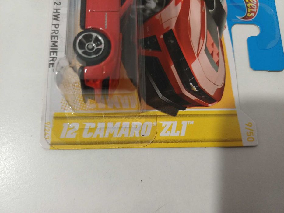 1/64 12 Camaro ZL1 Hot Wheels