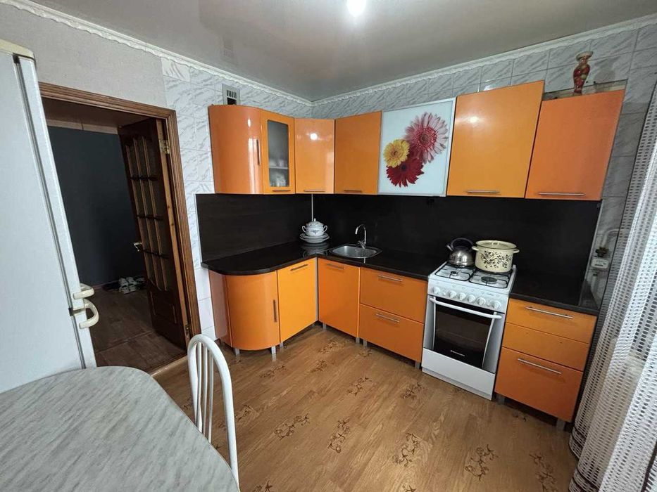 Продажа 3-комнатной квартиры, улучшенная мкр. КЖБИ