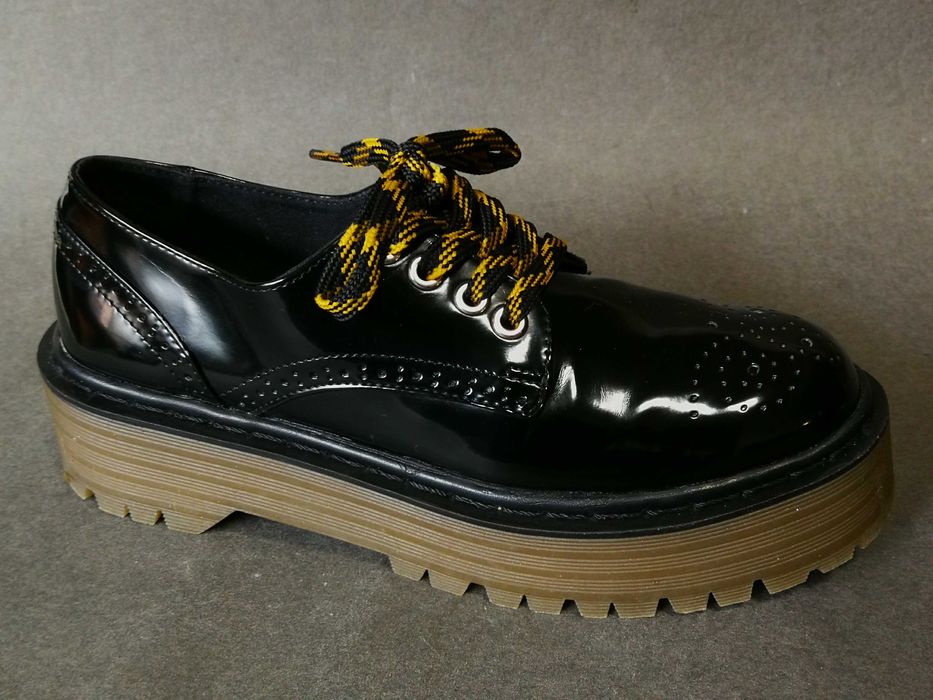 Bocanci ghete botine dama rock goth - 40 41 PULL&BEAR - Excelenti