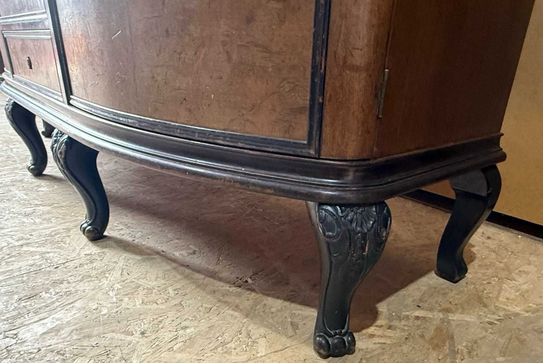 Comoda Vintage din Lemn stil Baroc; Bufet cu ornamente sculptate