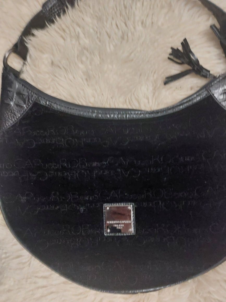 Нова дамска чанта,италианска,стил и качество,чанта на Roberto Capucci