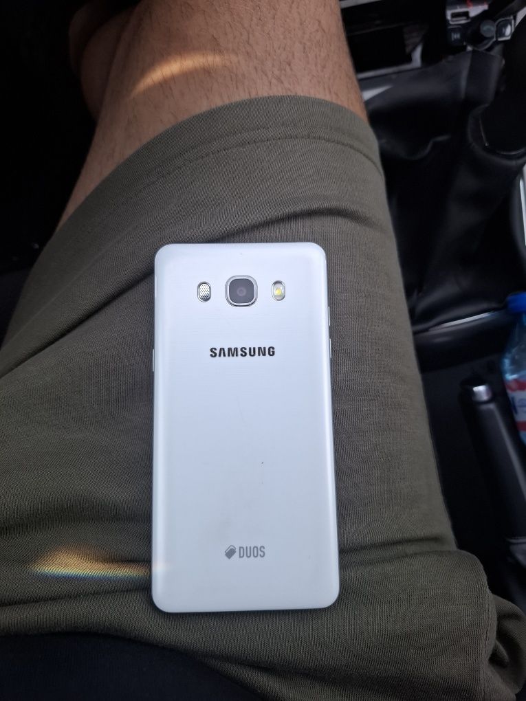 Samsung galaxy J5