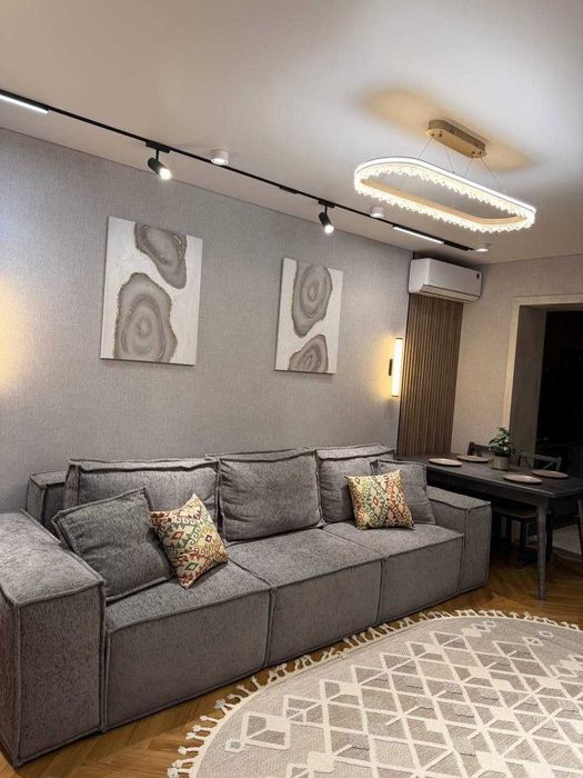 Мирабадский райен Улица Моштабиб 2³/2/4 балкон 2/6 кирпич 77 серия