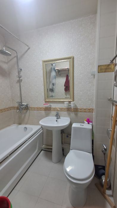 Срочно продаётся 3х комнатная квартира на 2 этаже, Вокзал,парк