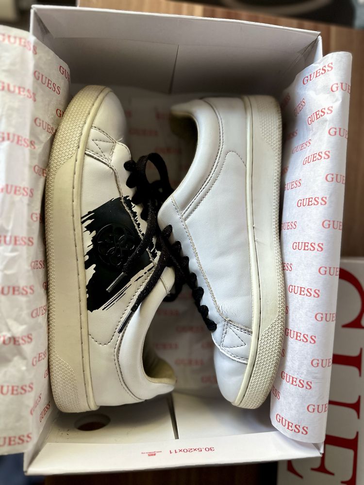 Дамски обувки Guess