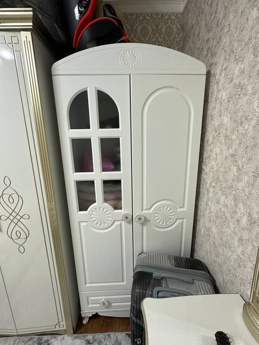 детский шкаф, состояние идеальное, почти совсем не пользовались. .