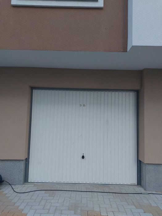 Двоен гараж под наем Луксор 5 Остромила