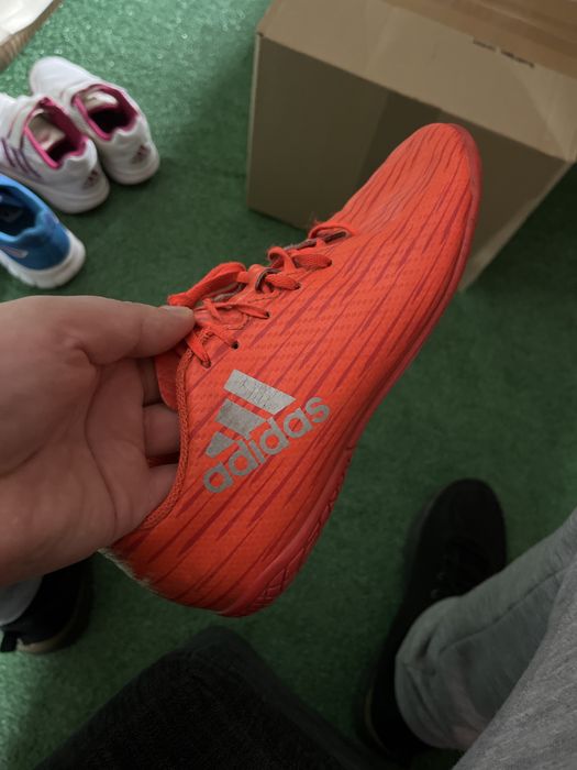 Adidasi sport portocali adidas