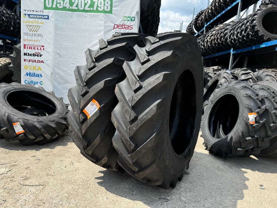 CAUCIUCURI MONTANA cu 10 pliuri pentru tractor 14.9-30