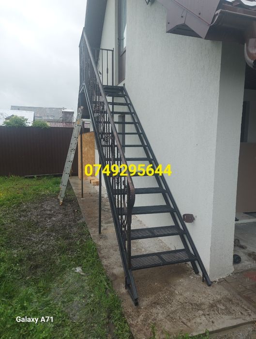 Scara Spiralata și balustrade