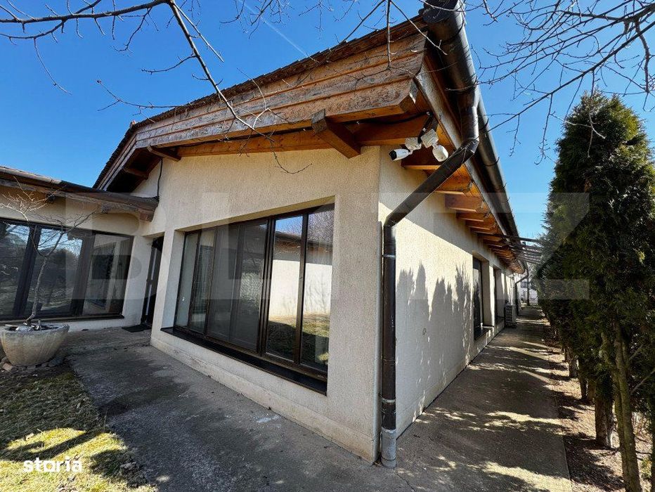 Casa cu 4 camere, 260 mp, zona Cetate