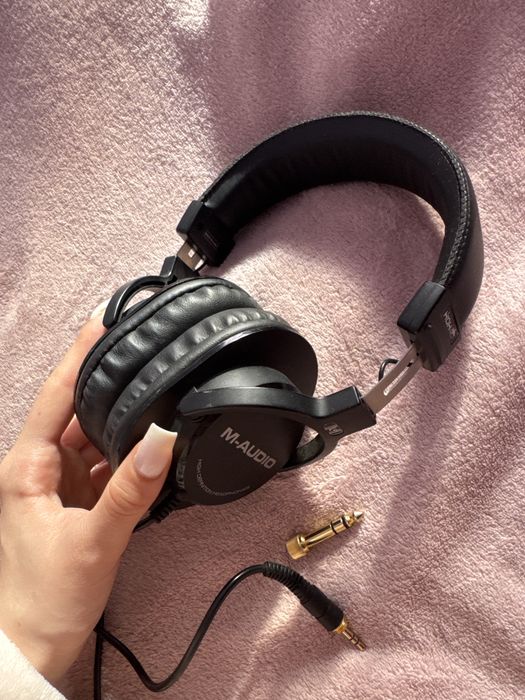 Слушалки,аудио карта и микрофон