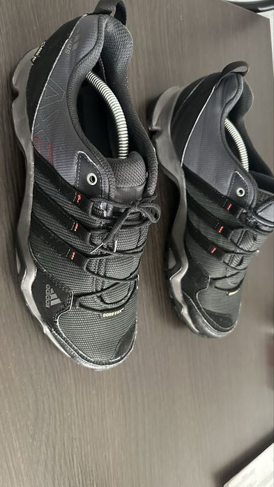 Adidasi Adidas-Terrex