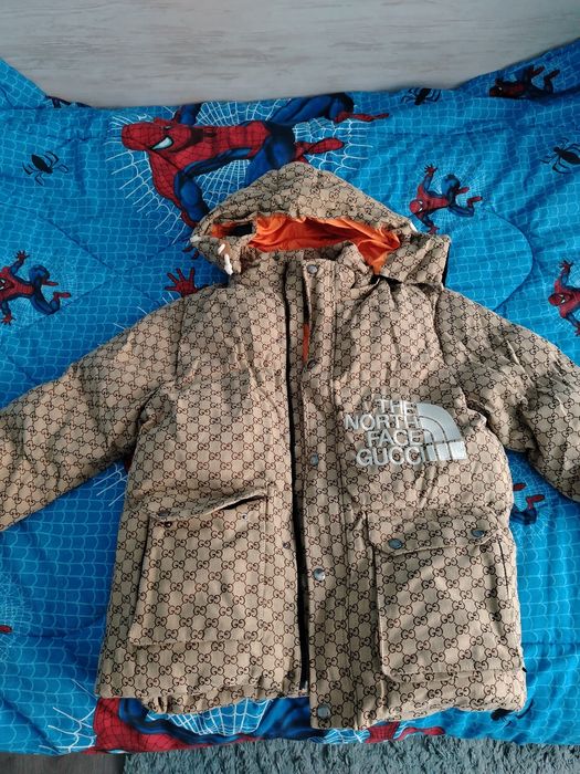 Дамско яке хл гучи