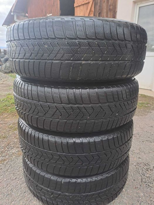 Anvelope iarna 225/60R18 Pirelli dot 2022