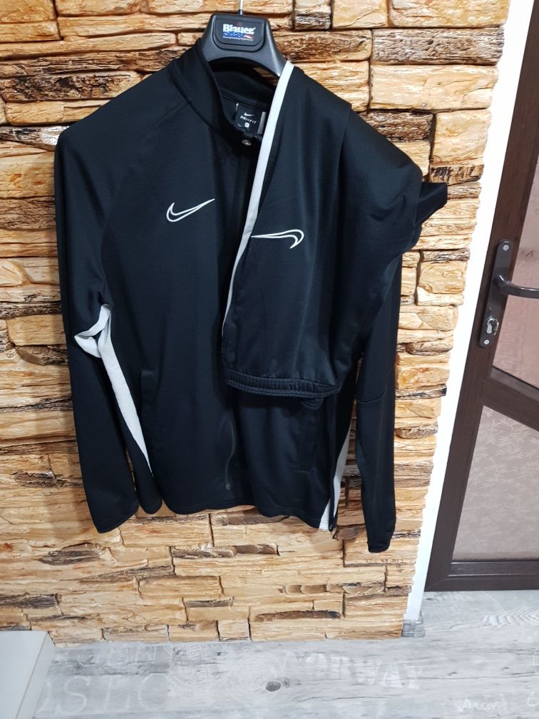 Trening Nike  Dri_Fit original xl