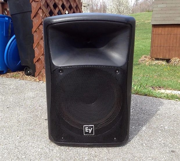 Vand 2 boxe EV zx4 stare impecabila tinute in huse