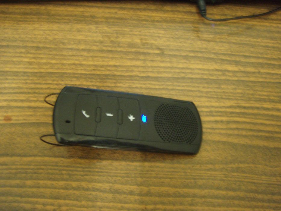 Carkit handsfree bluetooth portabil (cu acumulator), streaming audio