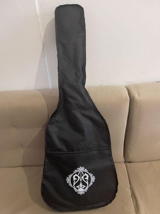 Гитара Өте жаңа Гитара