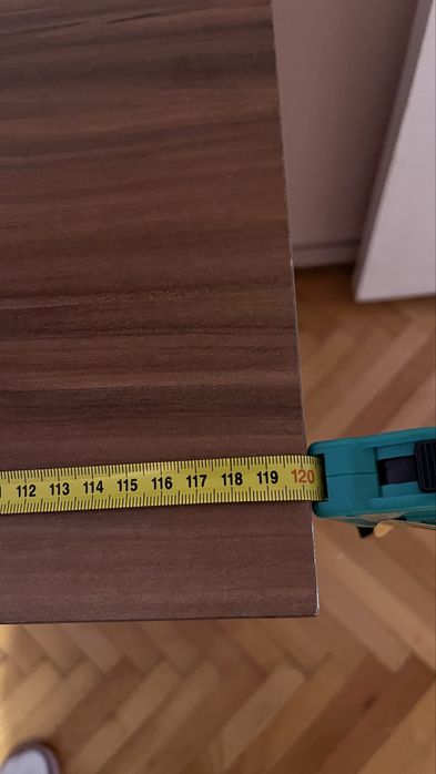 Birou de vanzare, 100ron.