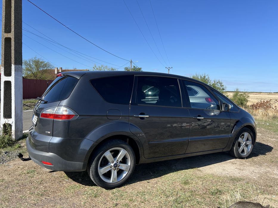 Se vinde ford s-max