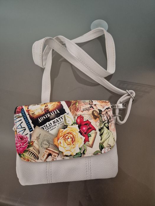 Различни дамски чанти черни