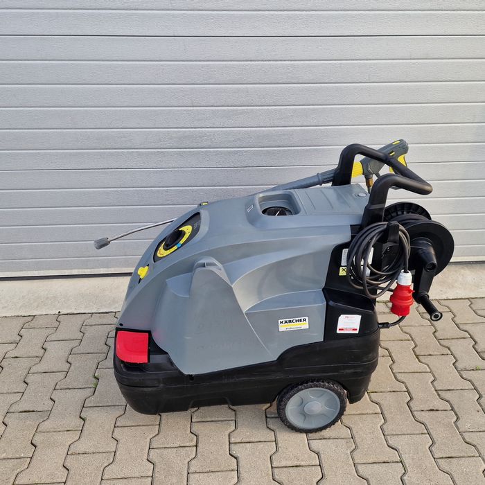 Pompă/jet de curățare cu apă caldă HDS 2024
8/18-4C - Kärcher