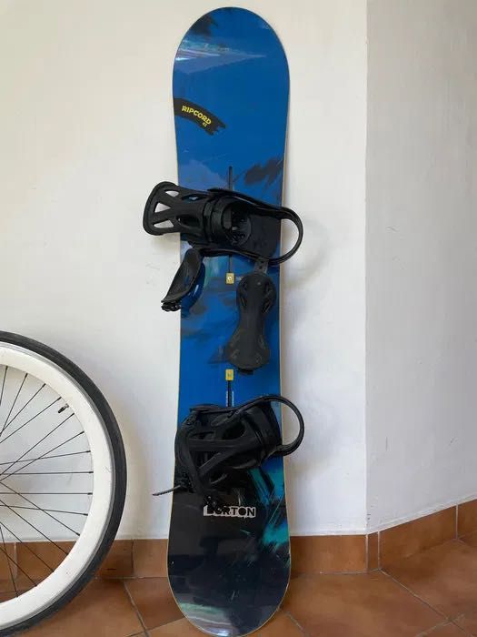 Placă Snowboard Burton 145 cm + Legături Burton reglabile (medium)