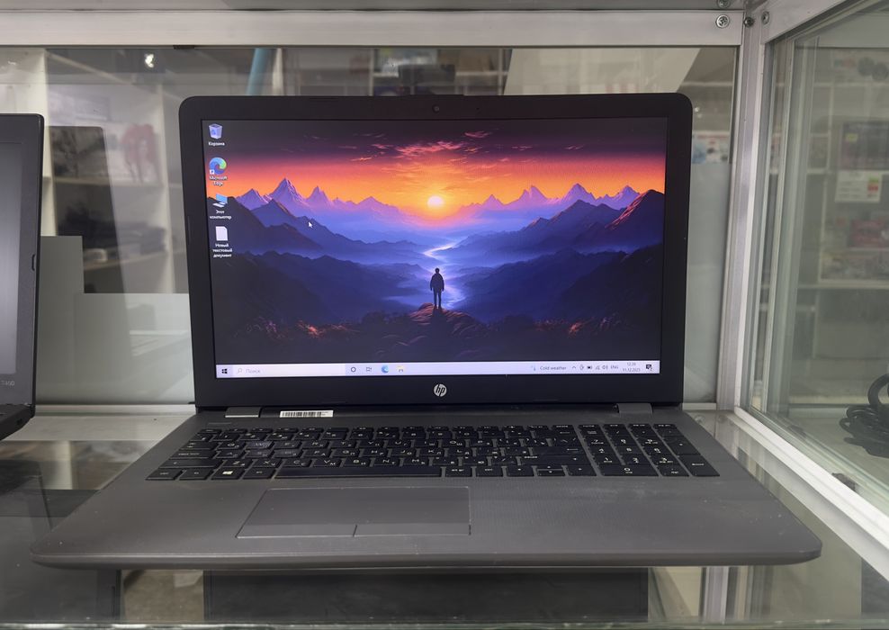 Ноутбук HP Core i3/12gb/SSD256gb/Radeon R5 M330, с гарантией