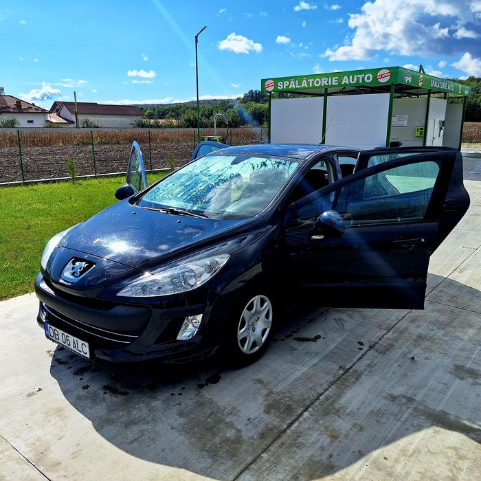 Vând Peugeot 308 2012