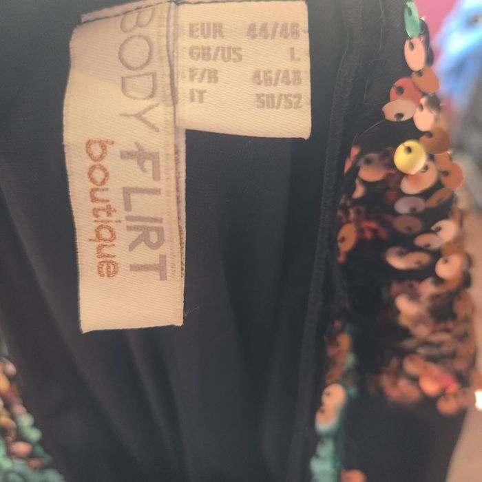 Рокля пайети голям размер