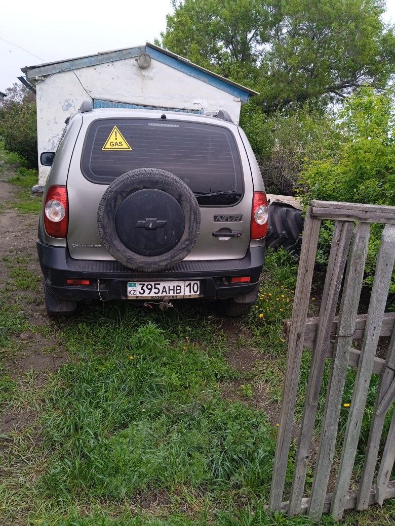 Продам ниву шевроле